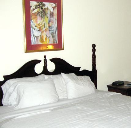 Executive Inn And Suites Baker Quarto foto